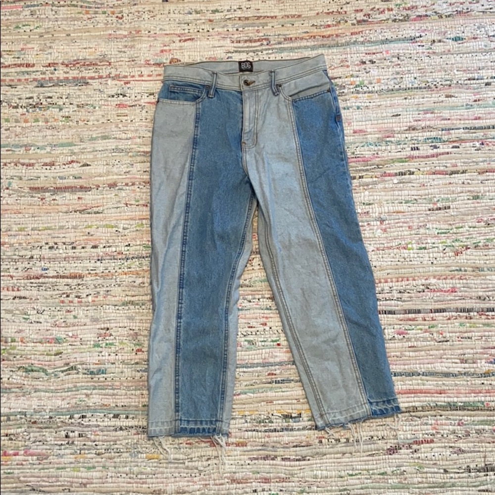 Two-tone mismatched jeans